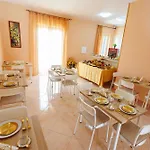 Guest house Petra Leccese - Art & Luxury Design With Pool