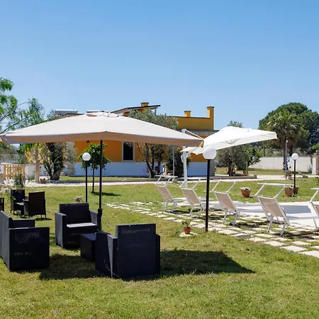 Affittacamere Petra Leccese - Art & Luxury Design With Pool 4*