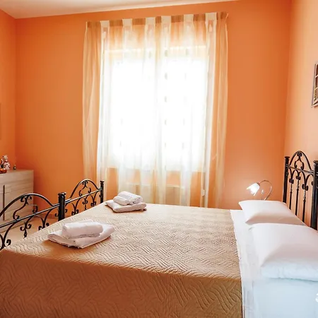 Petra Leccese - Art & Luxury Design With Pool 4* جوردينيانو