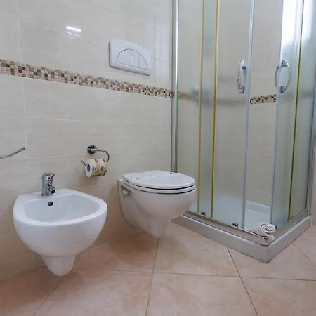 Petra Leccese - Art & Luxury Design With Pool 4*