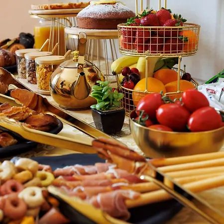 Petra Leccese - Art & Luxury Design With Pool 4*