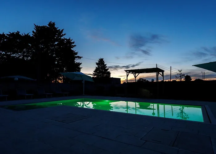 Petra Leccese - Art & Luxury Design With Pool 4* Giurdignano